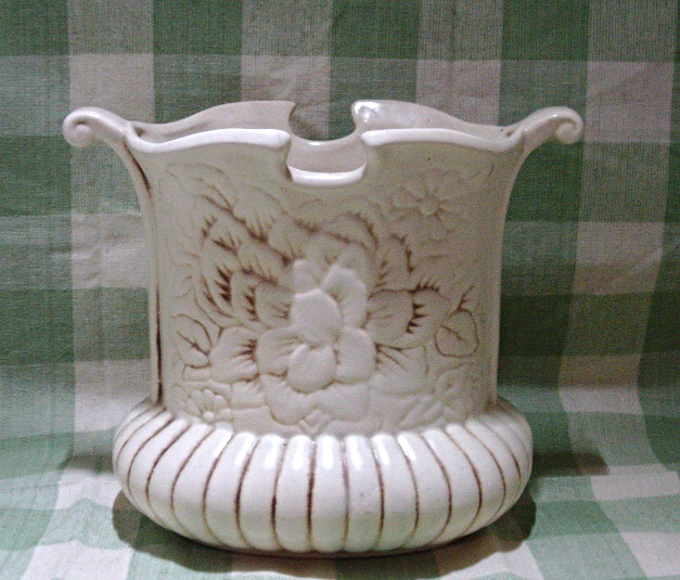 Vintage RED WING POTTERY Antiqued Magnolia Vase Other American Pottery