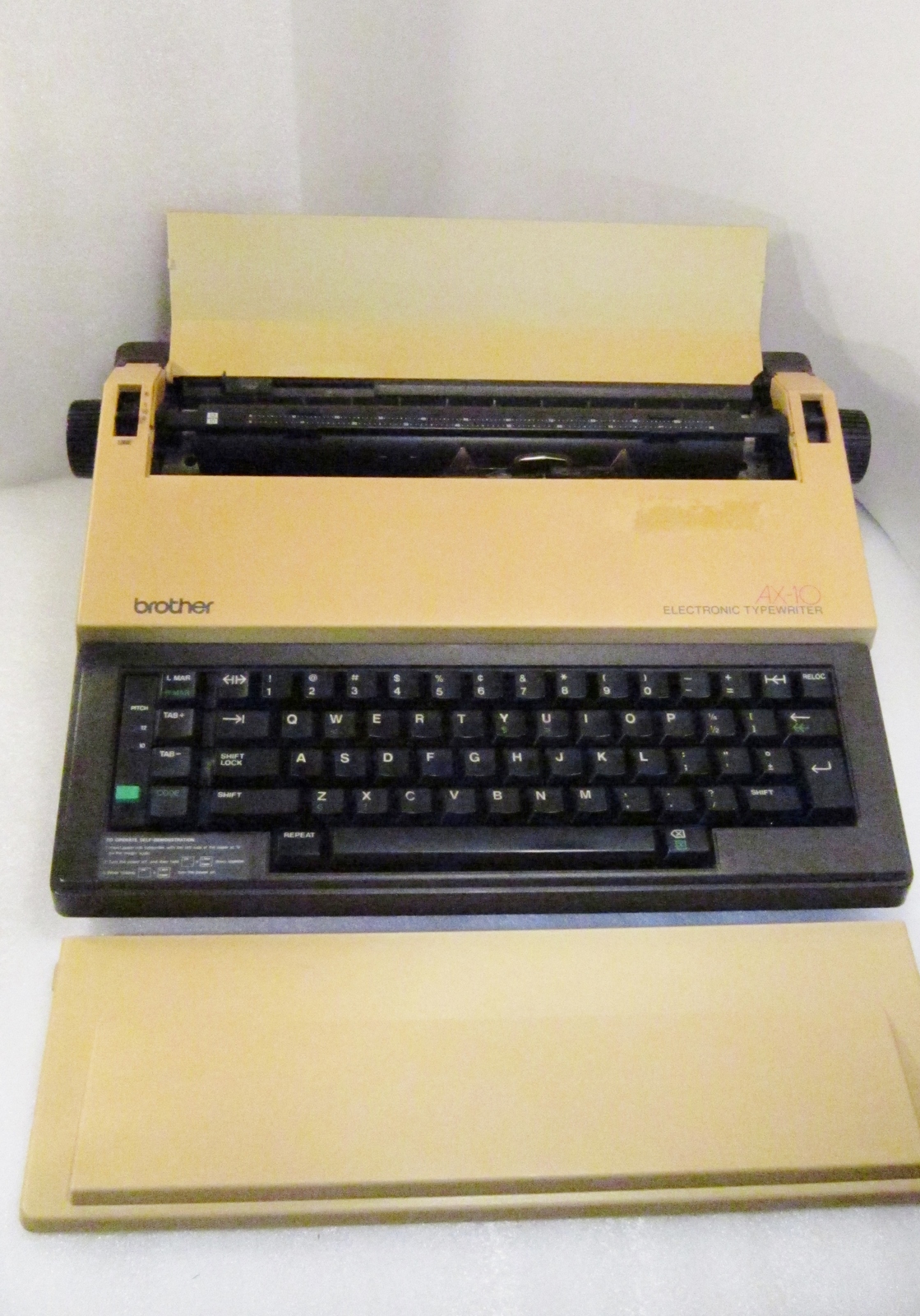 Brother AX10 Electronic Typewriter 1980s SelfCorrecting Portable