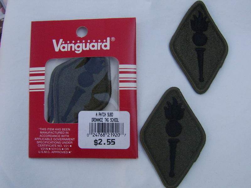 Primary image for ARMY PATCH- SIGNAL SCHOOL SUBDUED PAIR IN VANGUARD PACK