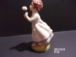 Avon Figurines - Handcrafted porcelain exclusively for Avon - 1982 Made ... - $4.95