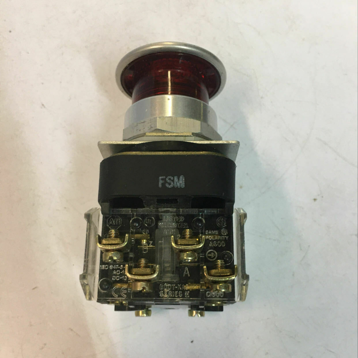 AllenBradley 800TFXP16 A1 ser.T Red Push Pull Button 120V