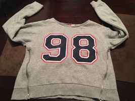 H M Divided Sweat Shirt With Zippers Sz XS - $19.34