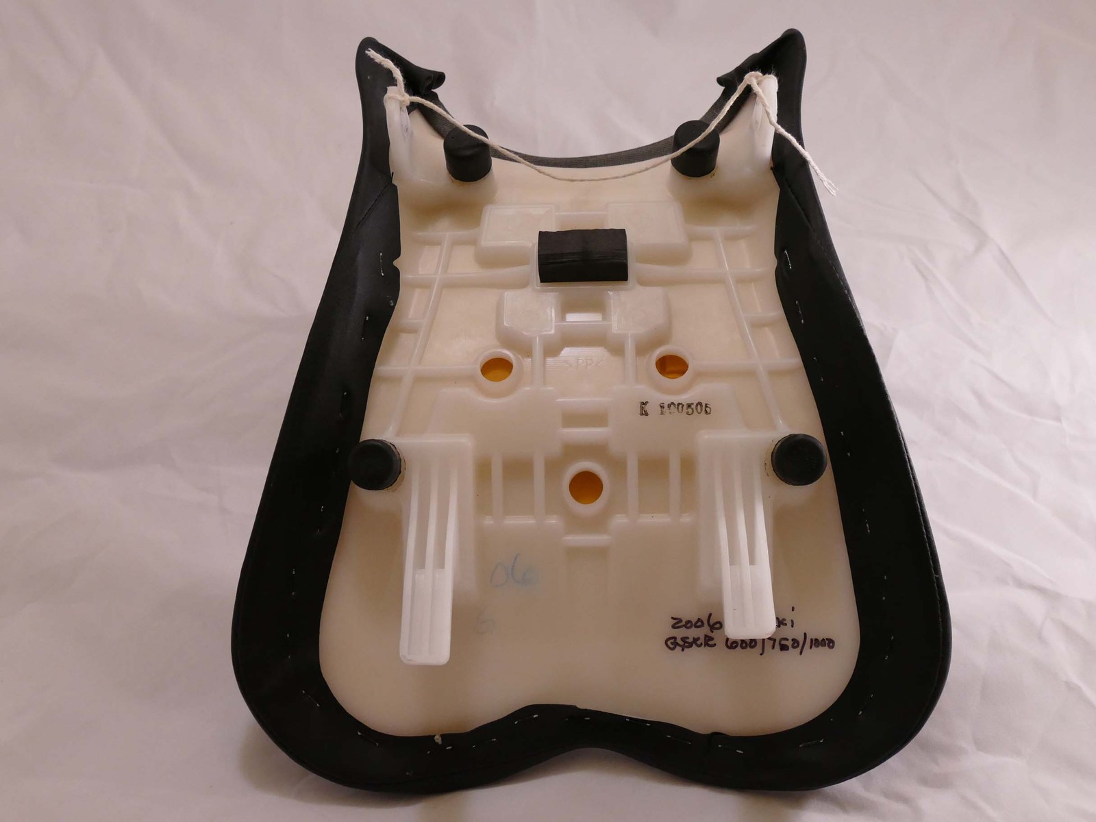 Used Rider Driver front Seat 2006 Suzuki GSXR 600 750 1000 Body & Frame