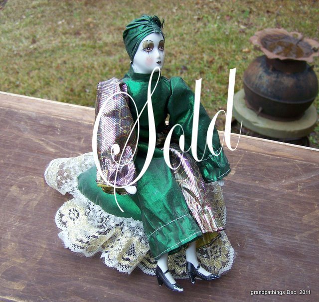 Vintage Musical Porcelain Doll (Made In Taiwan) Lot 71 Collectibles