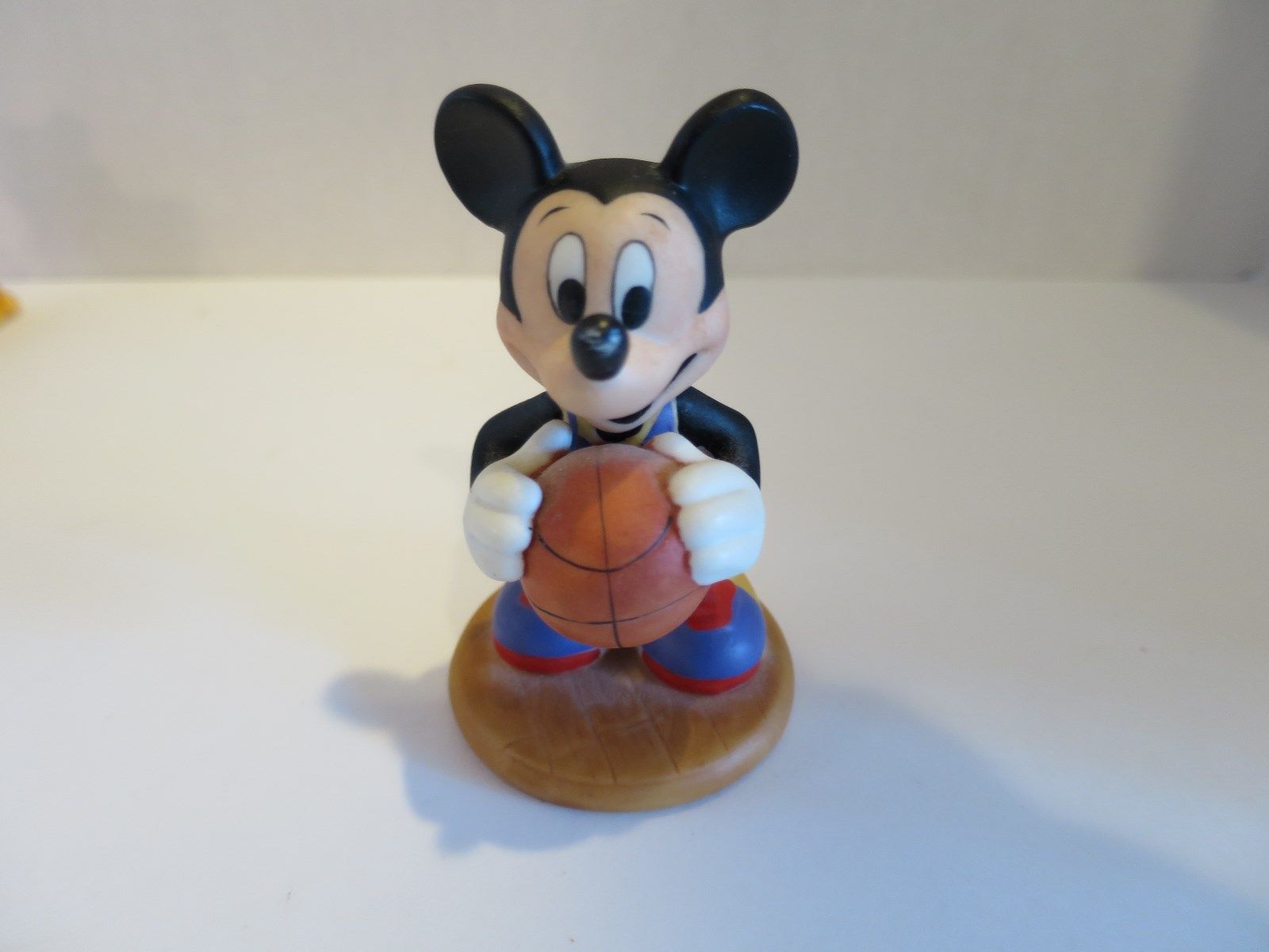 Figure disney