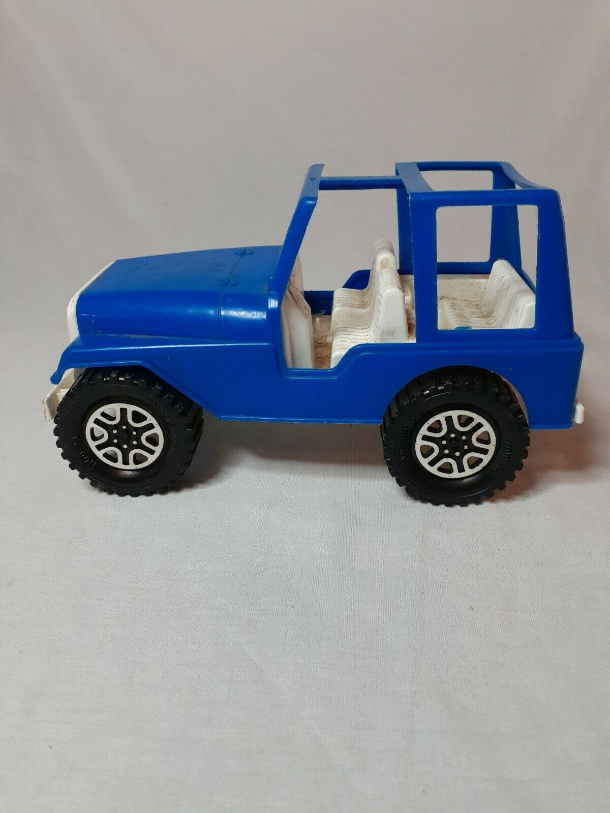 vintage jeep toy