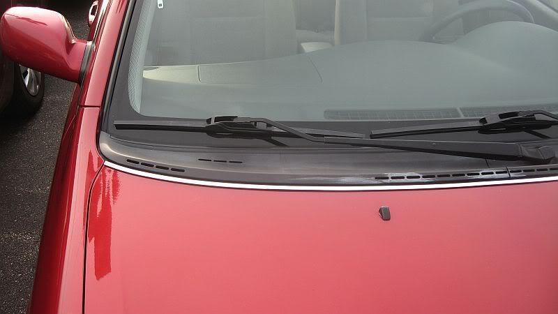SATURN CHROME SIDE DOOR TRIM MOLDING W//5YR WRNTY FREE INTERIOR PC