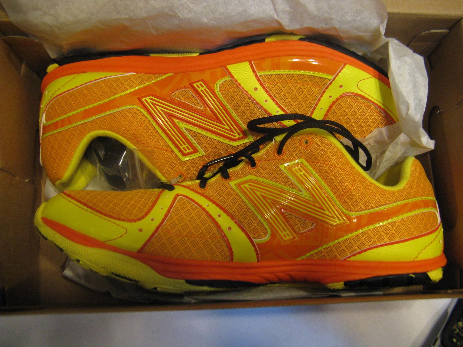 new balance 870 men brown