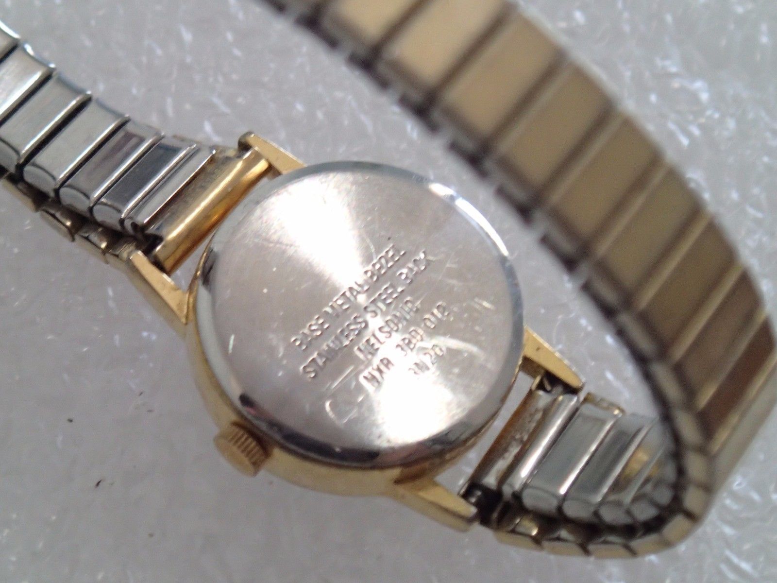 quartz watch batteries