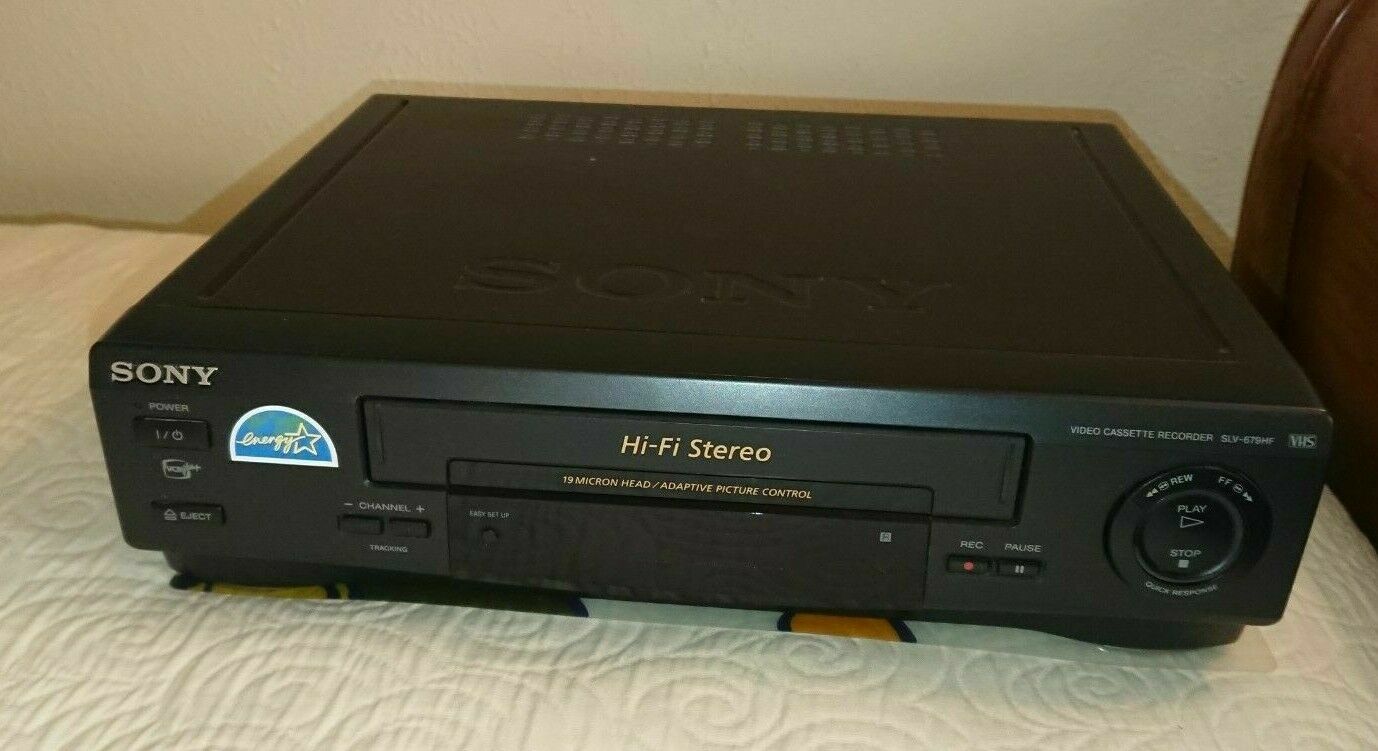 Sony SLV-679HF VHS VCR - VCRs