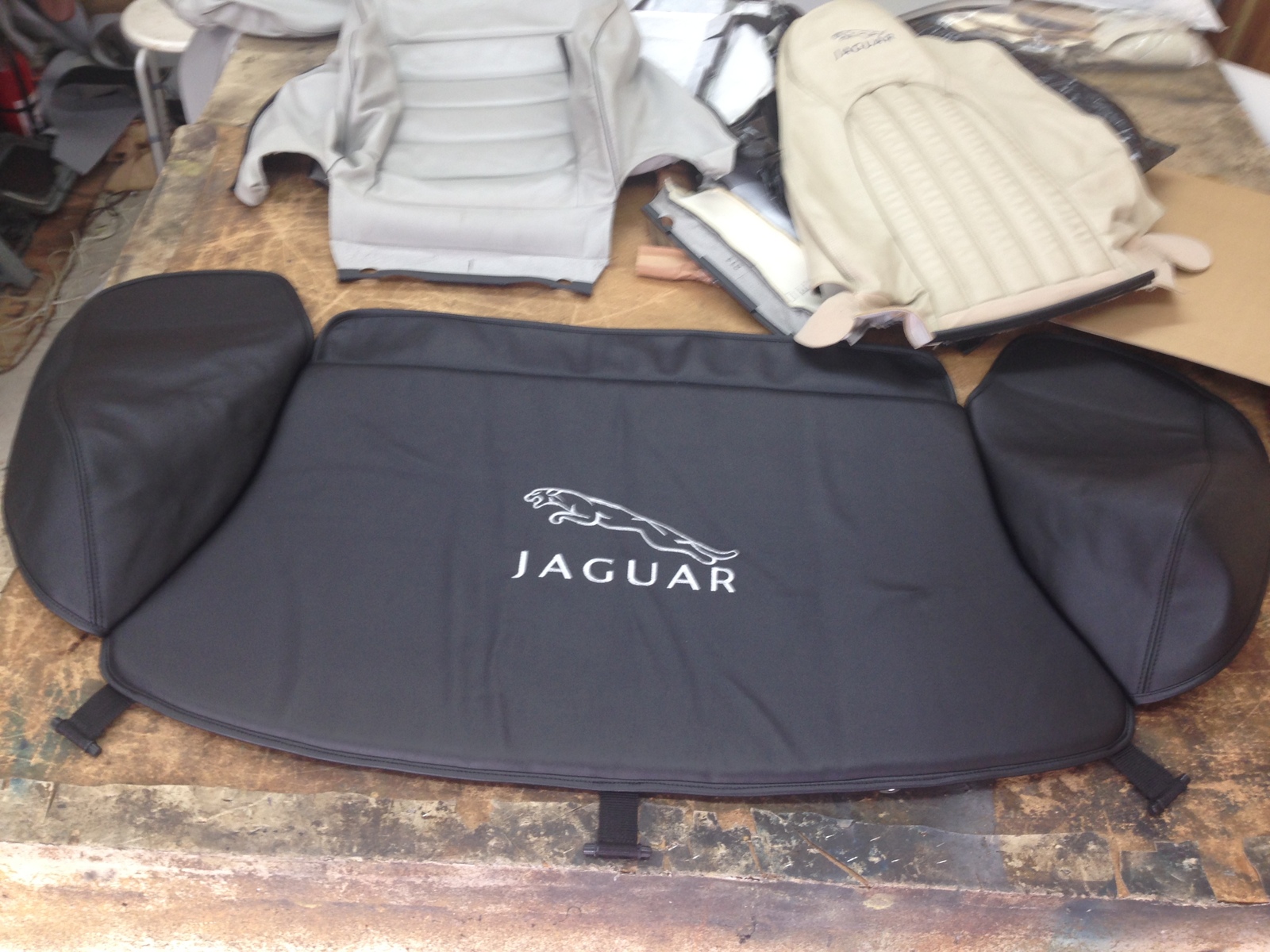 19972006 Jaguar XK8,XKR boot cover with embroidery with free storage