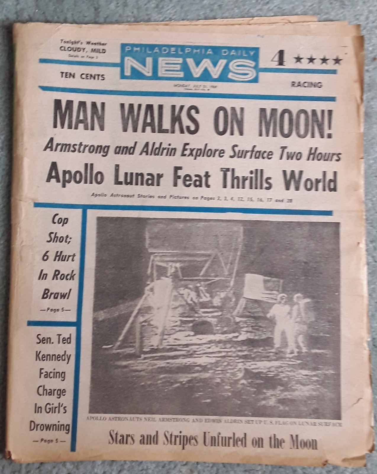 Primary image for  PHILADELPHIA DAILY NEWS MAN WALKS ON MOON - JULY 21 1969 - VG