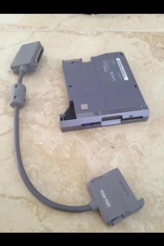 Sony Vaio 3.5 Floppy Disk Drive Pcga Fdx1 And Connecting Cable
