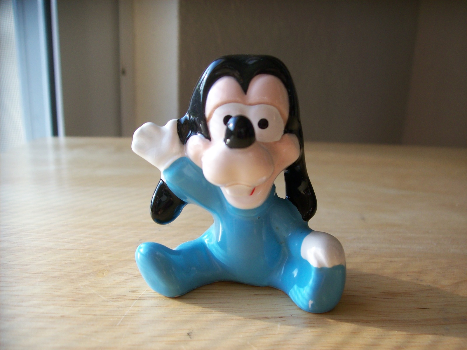 figurine goofy