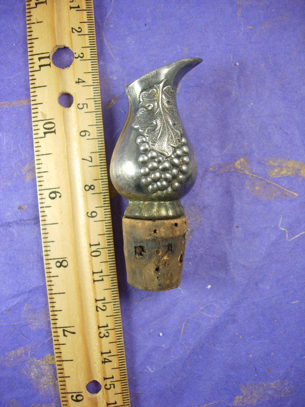 Antique sterling Bottle stopper Pourer repousse Pitcher urn Grape design HALLMAR Bar Tools