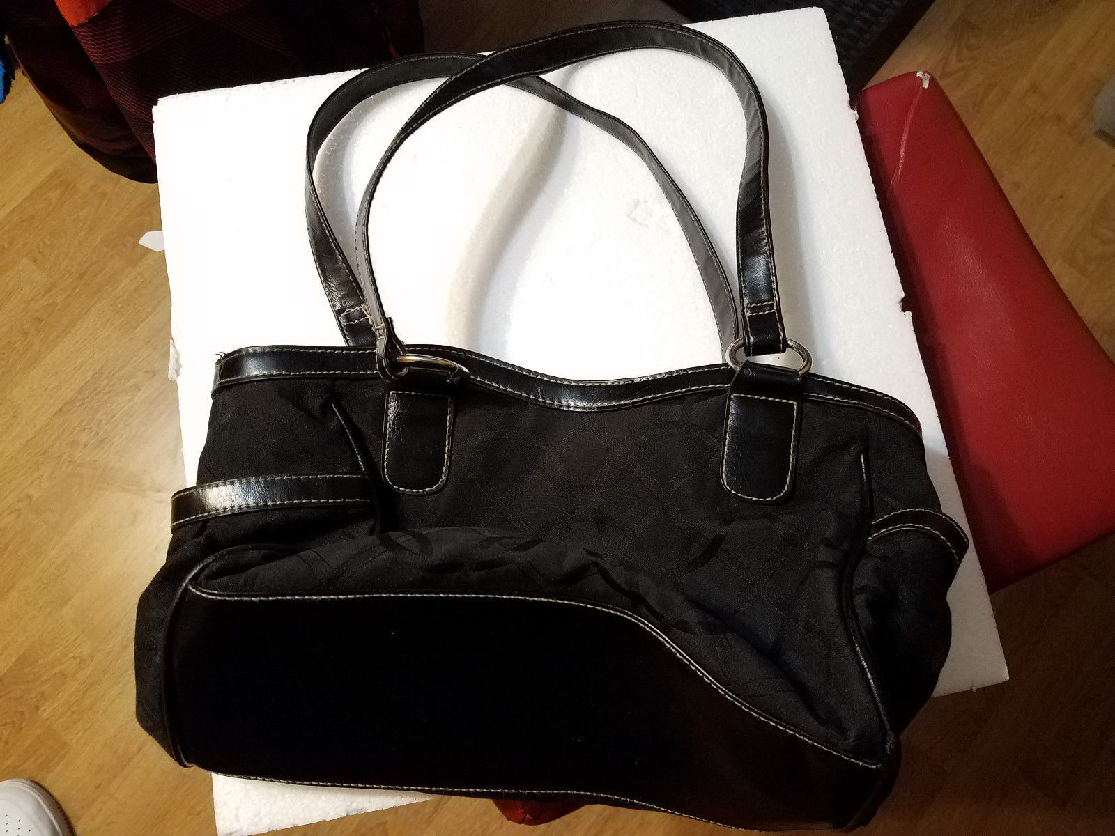 merona brand purse