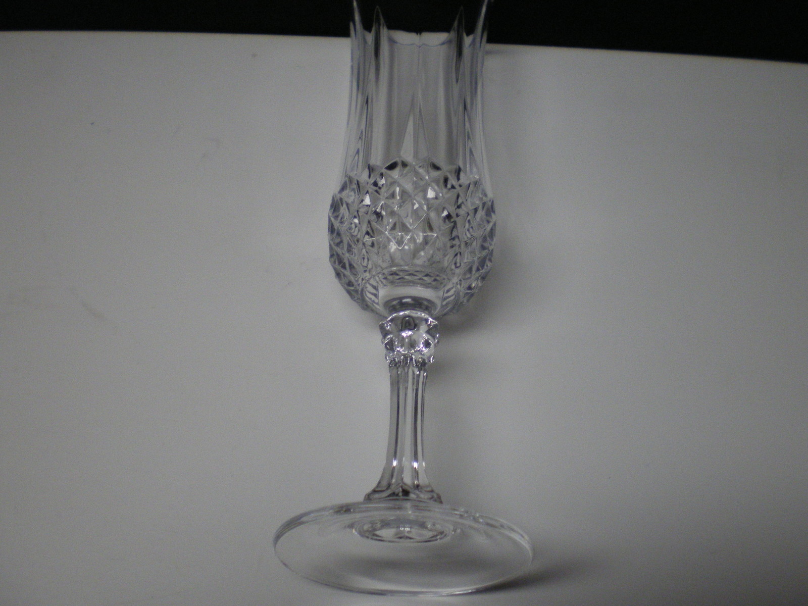 16 crystal D'arques longchamp j. durand champagne flutes X 16. 