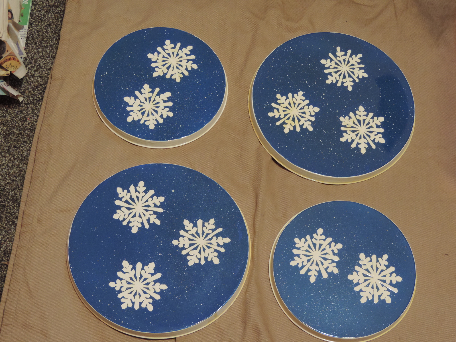Creatice Christmas Stove Burner Covers for Small Space