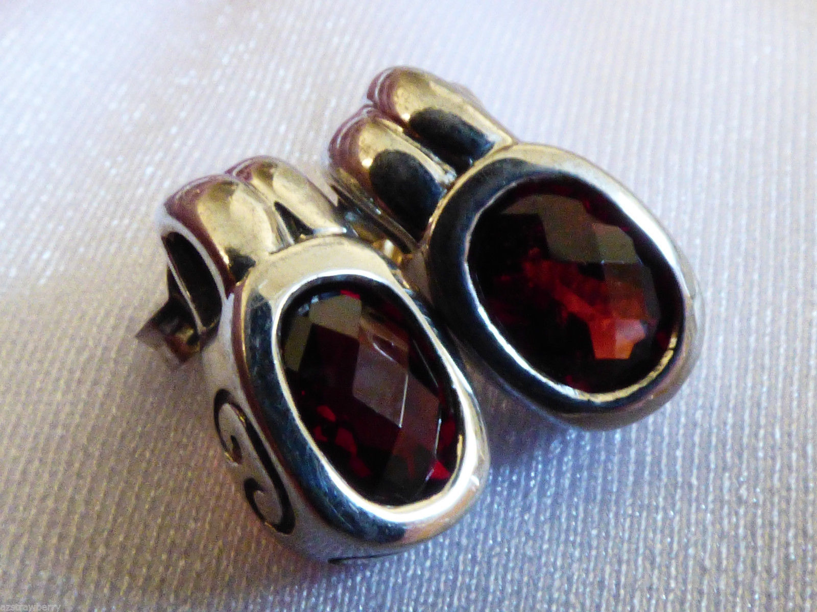 STERLING SILVER 925 OVAL CUT GARNET STUD EARRINGS - Earrings