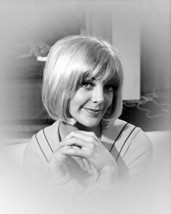 Aimi Macdonald 16X20 Canvas Giclee British 1970'S Tv Star - $69.99