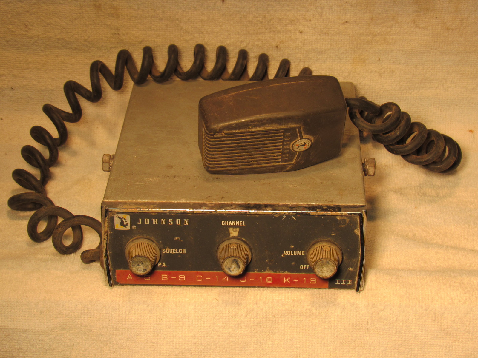 Vintage Johnson Messenger III CB Radio 12 Channel with Mic CB Radios