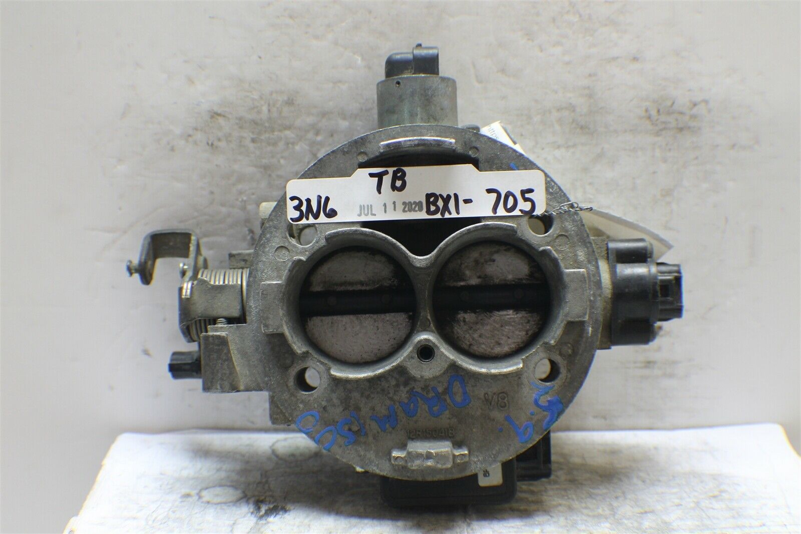 9398 Jeep Grand Cherokee Dodge Magnum Throttle Body 12R15041B 3N6