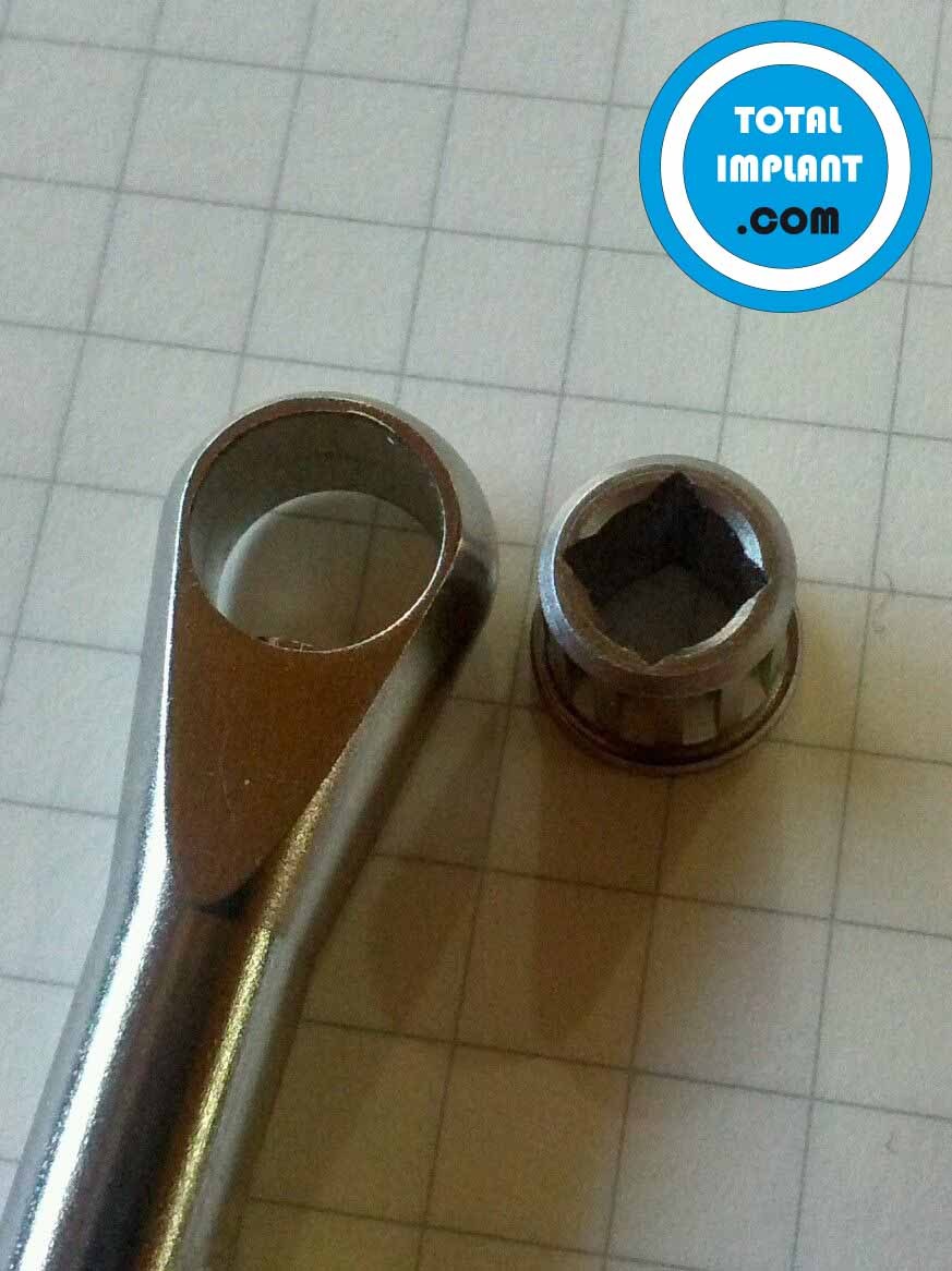 Straumann Dental implant torque wrench adapter to use Nobel biocare