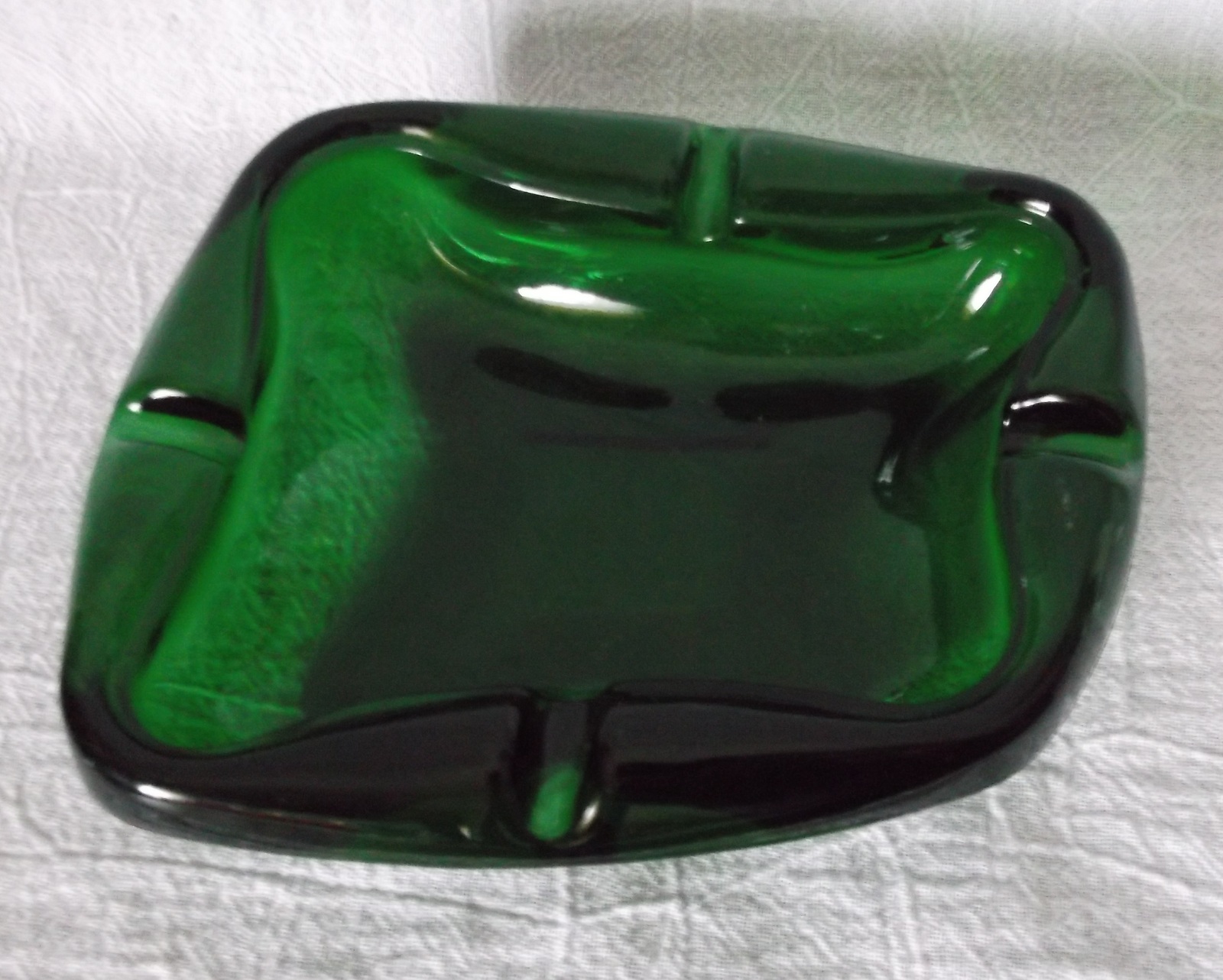 Vintage Green Glass Ashtray Juniper Forest Emerald Free Form Stretched