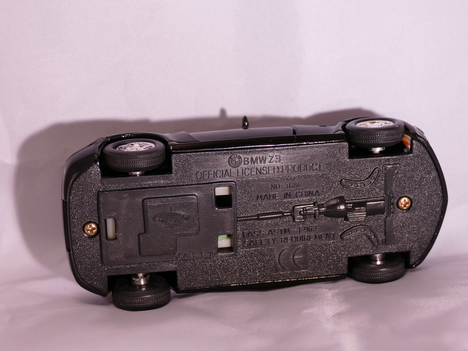 Tins Toys BMW Z3 Diecast Car Officially Licensed Product Scale 136