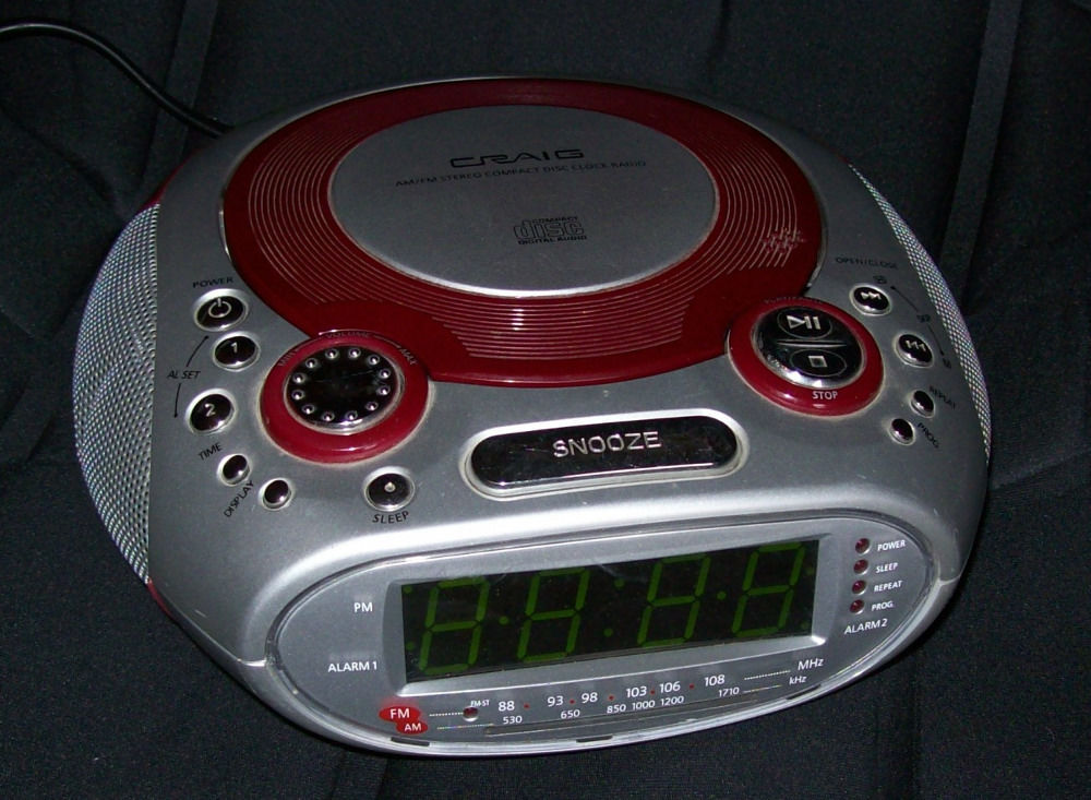 cd player radio alarm clock