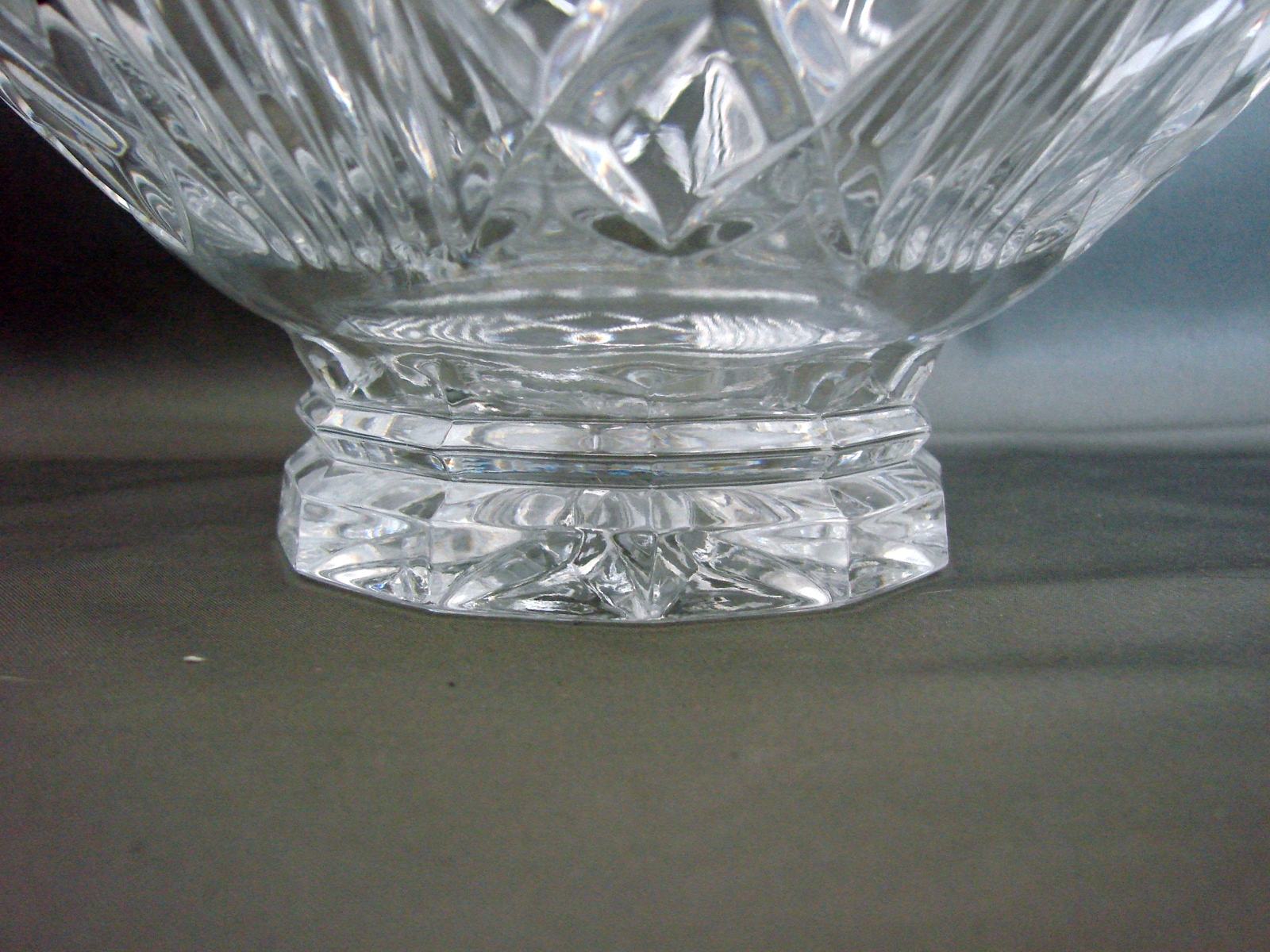 Pair of Captivating Fifth Avenue Crystal Bowls Wellington Pattern