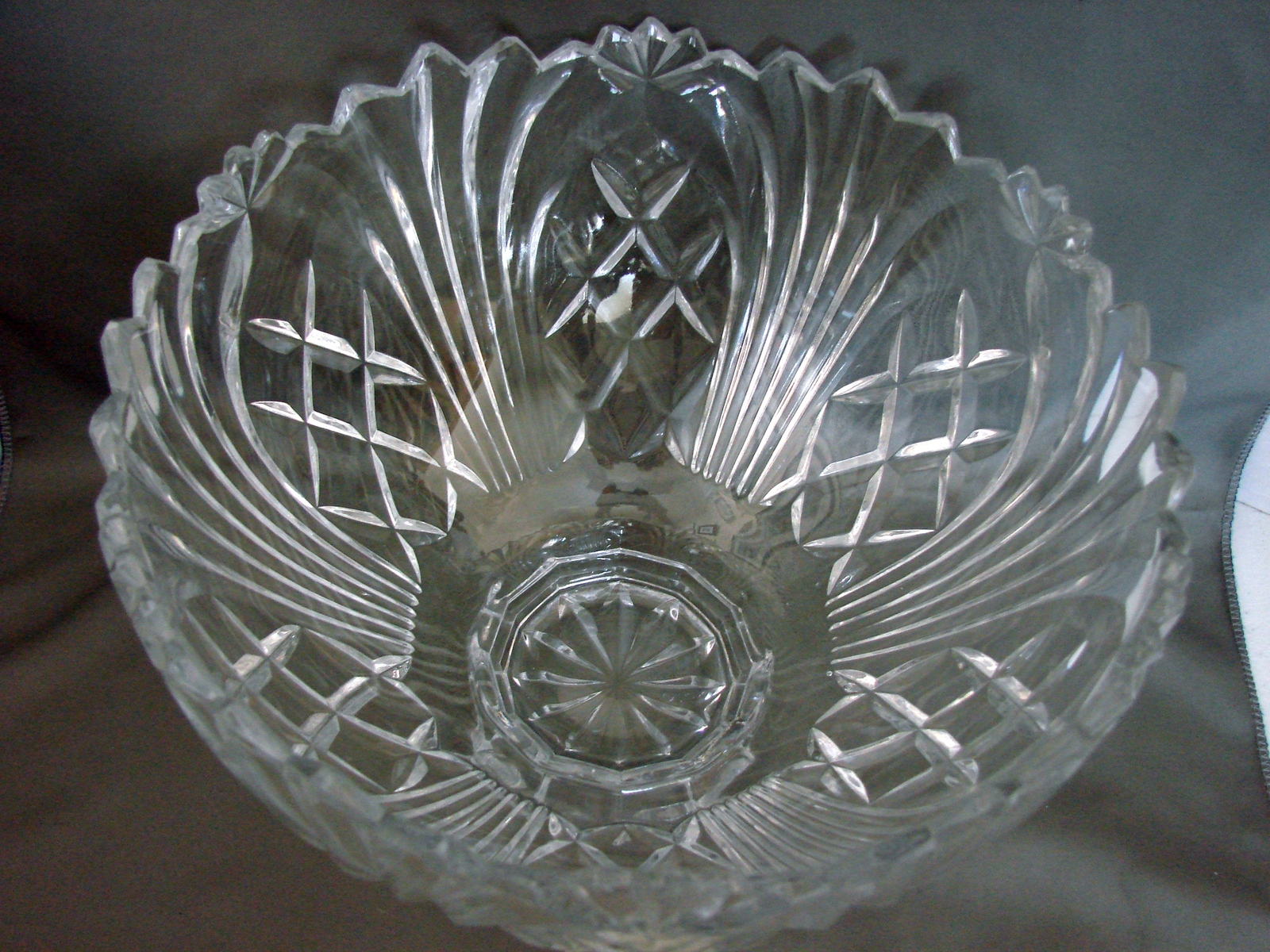 Pair of Captivating Fifth Avenue Crystal Bowls Wellington Pattern