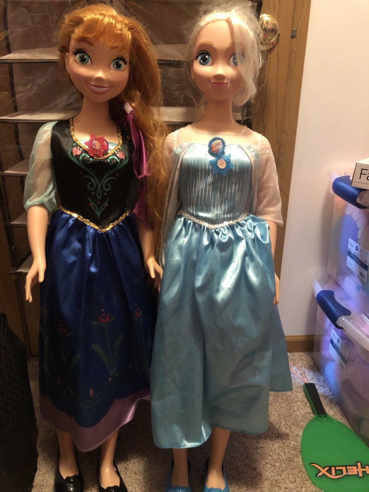 large elsa and anna dolls