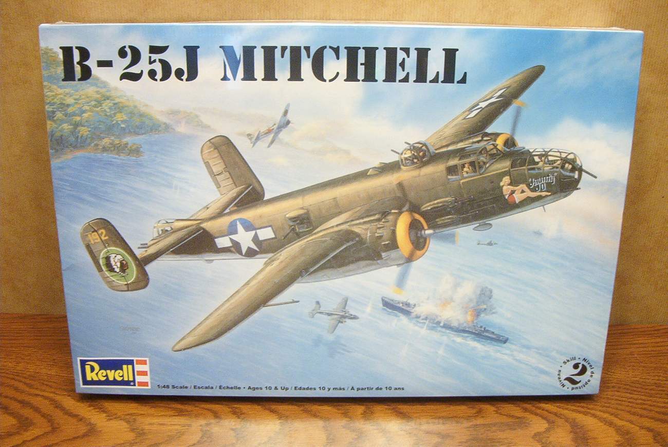 REVELL B-25J MITCHELL BOMBER 1/48 SCALE MODEL KIT BRAND NEW - Airplanes