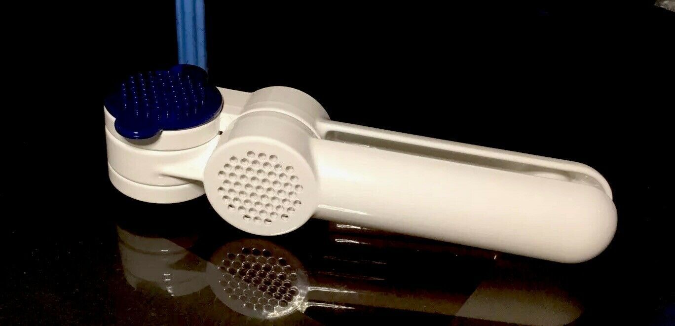 TUPPERWARE NEW VINTAGE GARLIC PRESS Other
