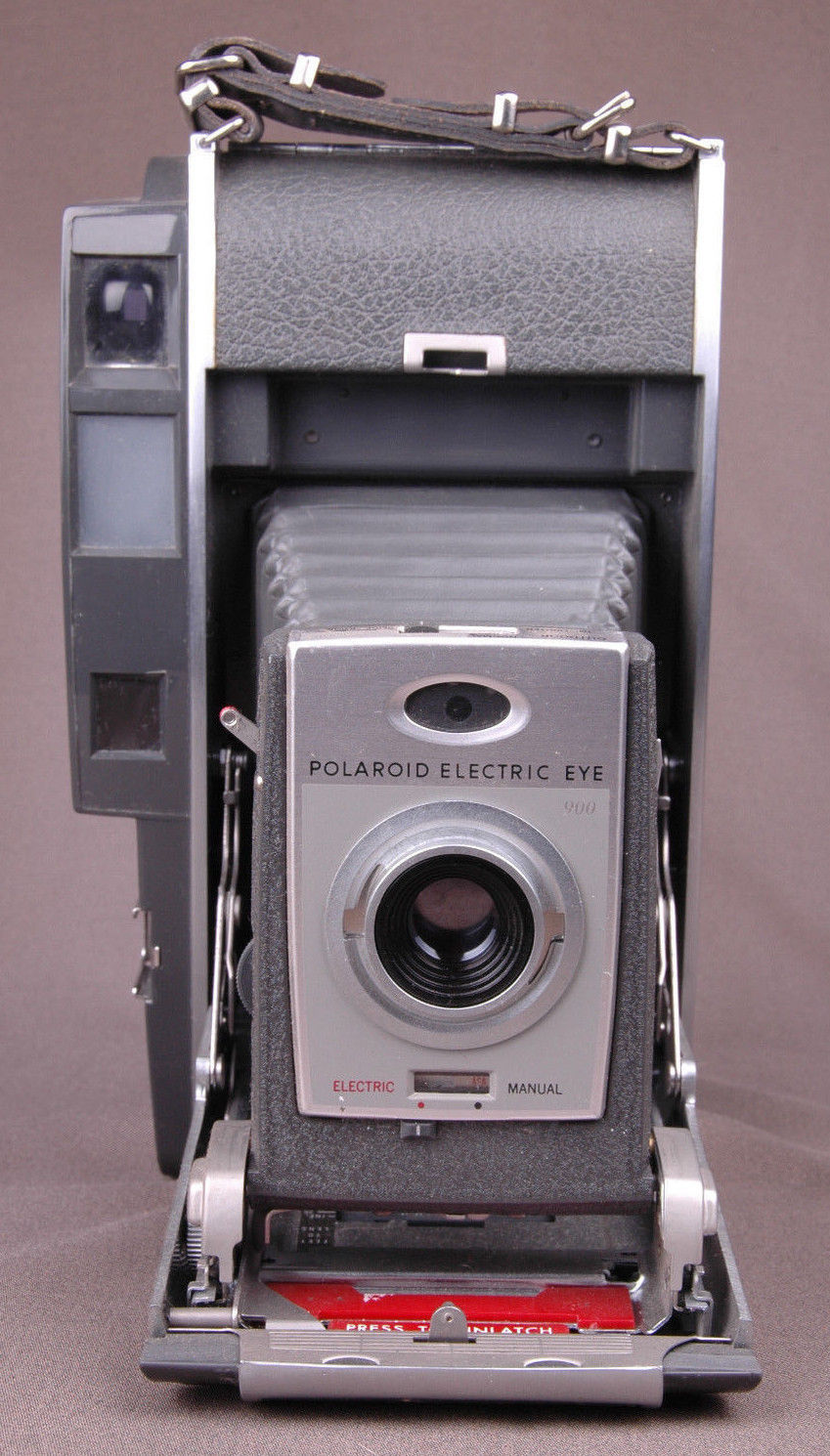 Vtg Polaroid 900 Electric Eye Land Cameraw FlashTop Grain Leather