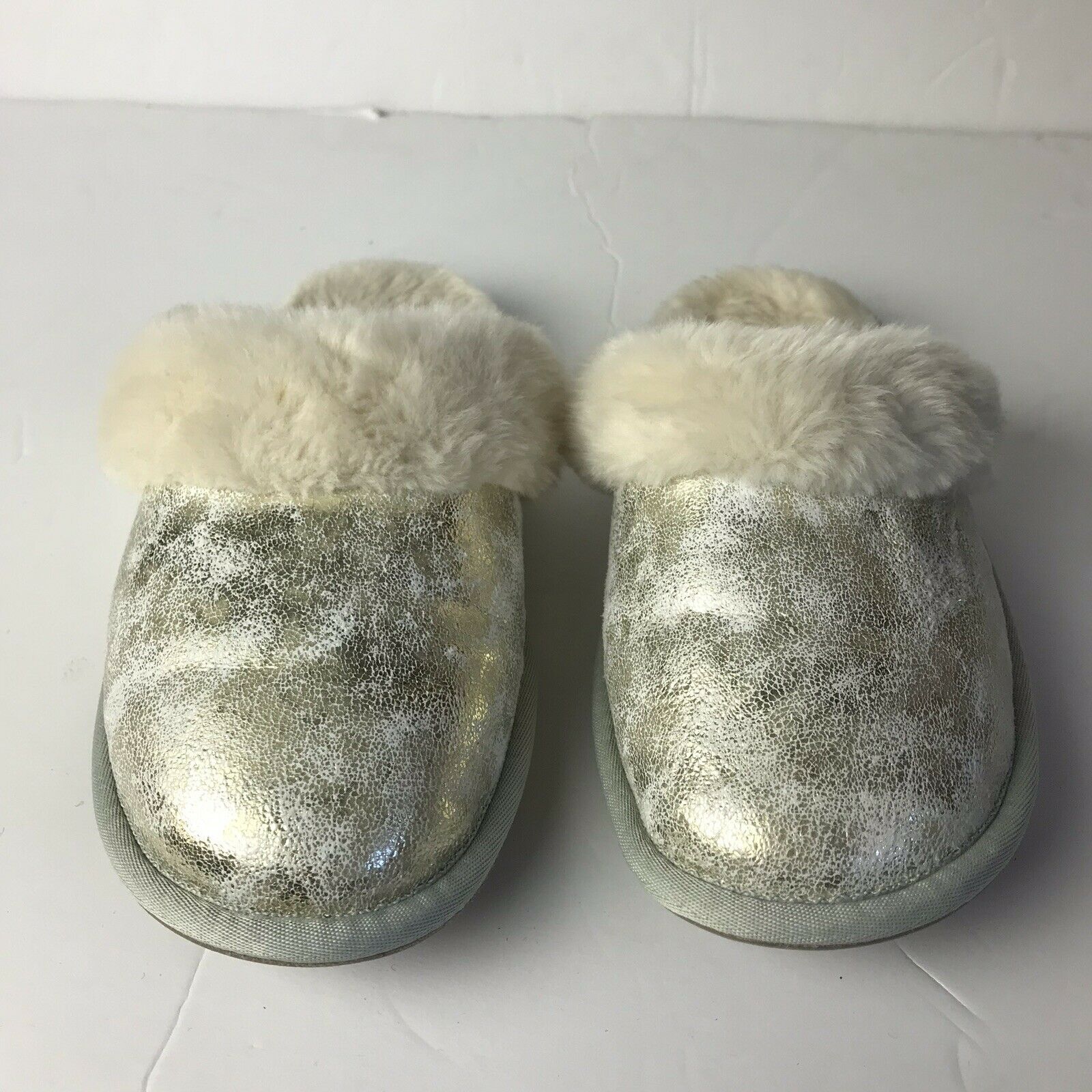clarks indoor and outdoor slippers
