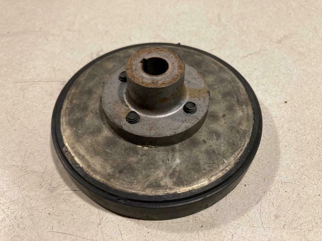 376570, 391520 TORO SNOWBLOWER FRICTION DISC AND HUB Everything Else