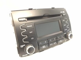 2011 - 2013 Kia Sorento Radio AM FM CD Player SIRIUS Bluetooth 96140-1U201CA - $178.15