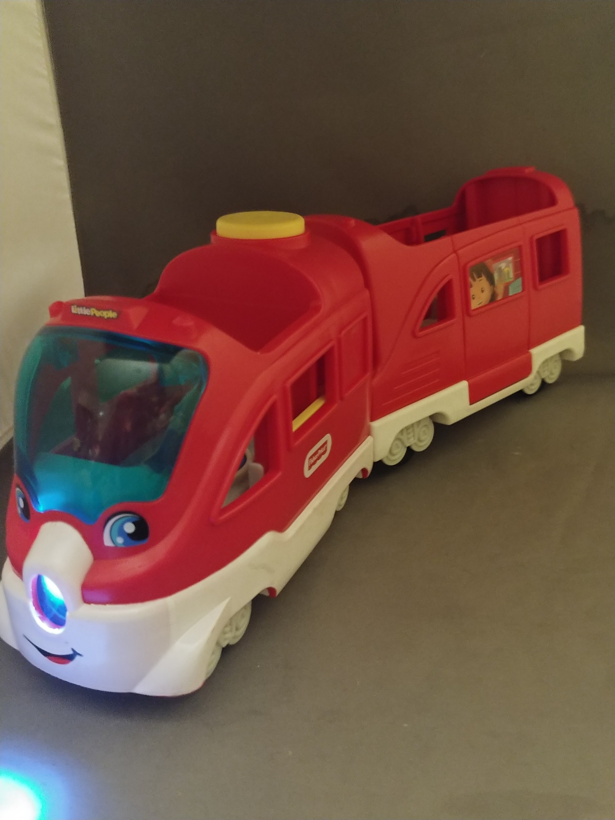 fisher price friendly passenger train