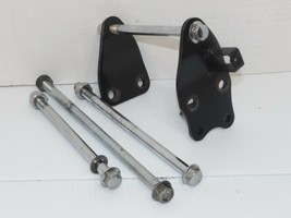 2000 Suzuki VS1400GLP Intruder OEM Motor Mount Plates & Bolts {P673} - $53.84