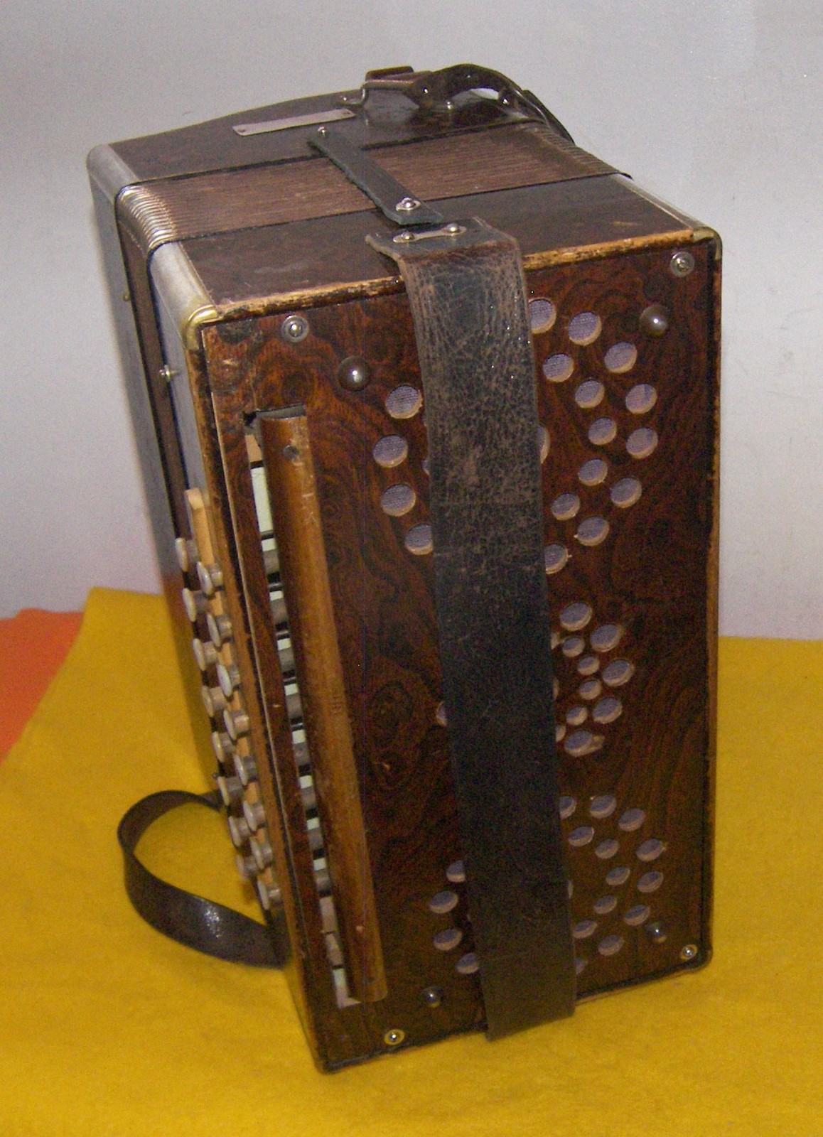 Rare Hohner 3 Row Button Accordion With Case Other