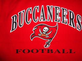 Vintage Champion Red Tampa Bay Buccaneers NFL T shirt Adult M Very NICE - $21.23