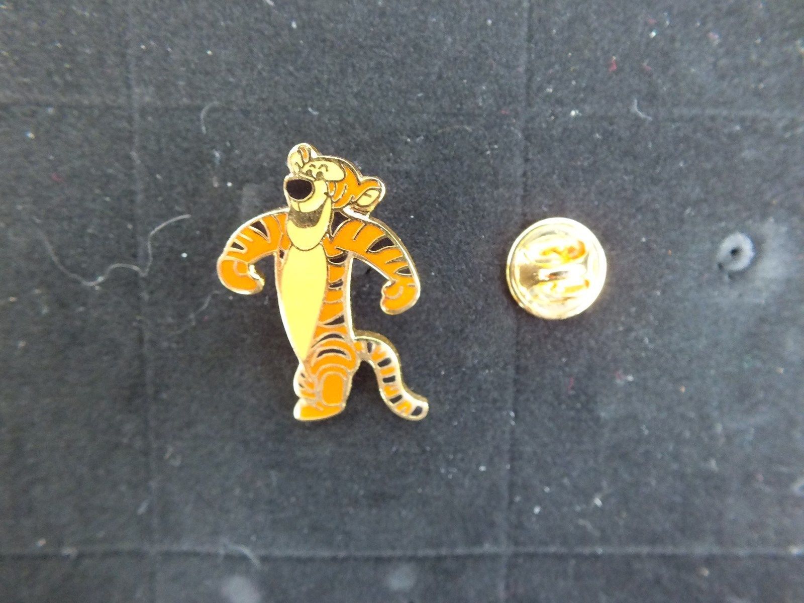 Disney Collector Pin, WDW Tigger (Black Nose) Pin 26, Tigger