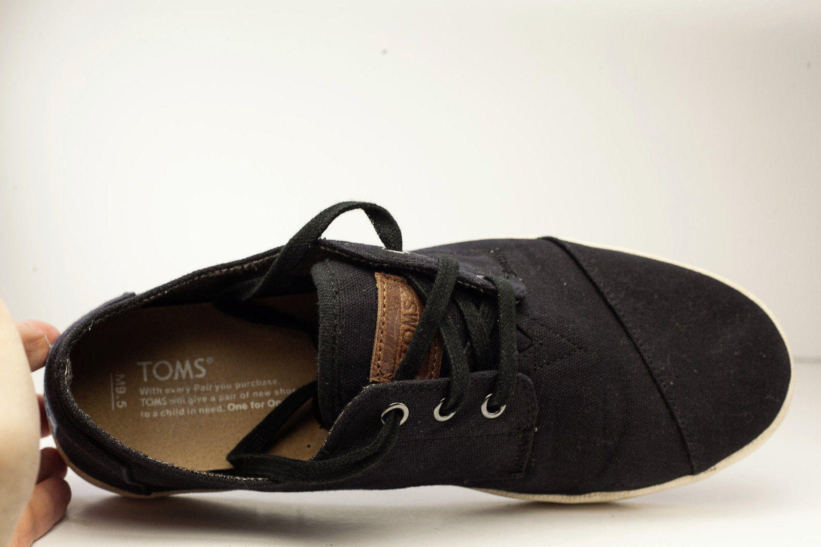 toms canvas lace up shoes