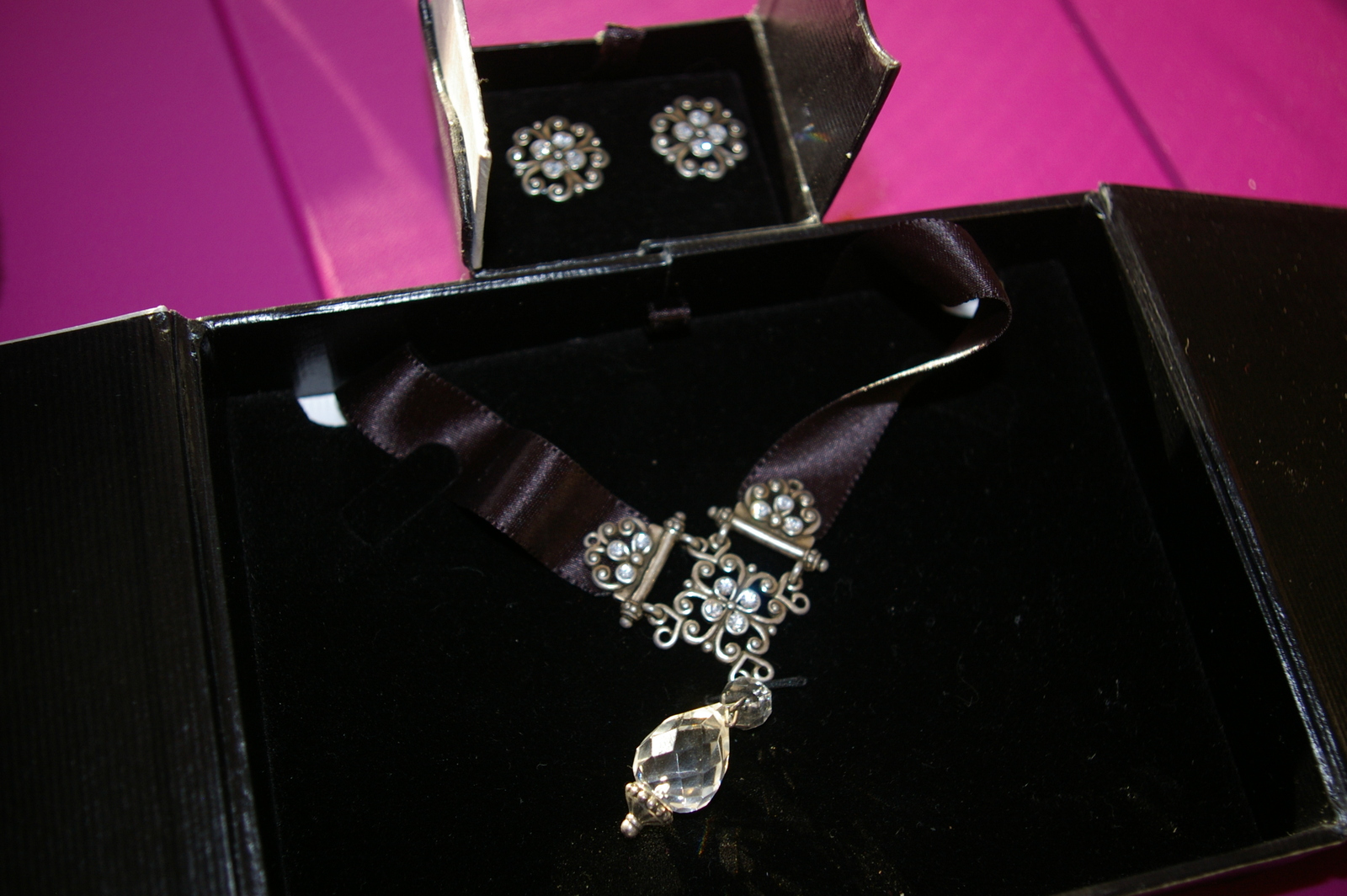 Personal Accents Amway Jewelry Set Choker Style Necklace & Earrings W