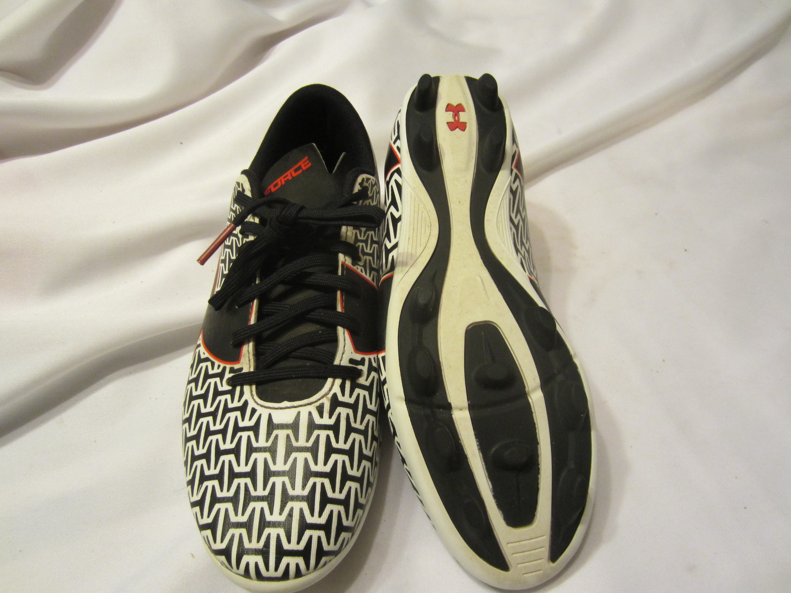 under armour youth soccer shoes