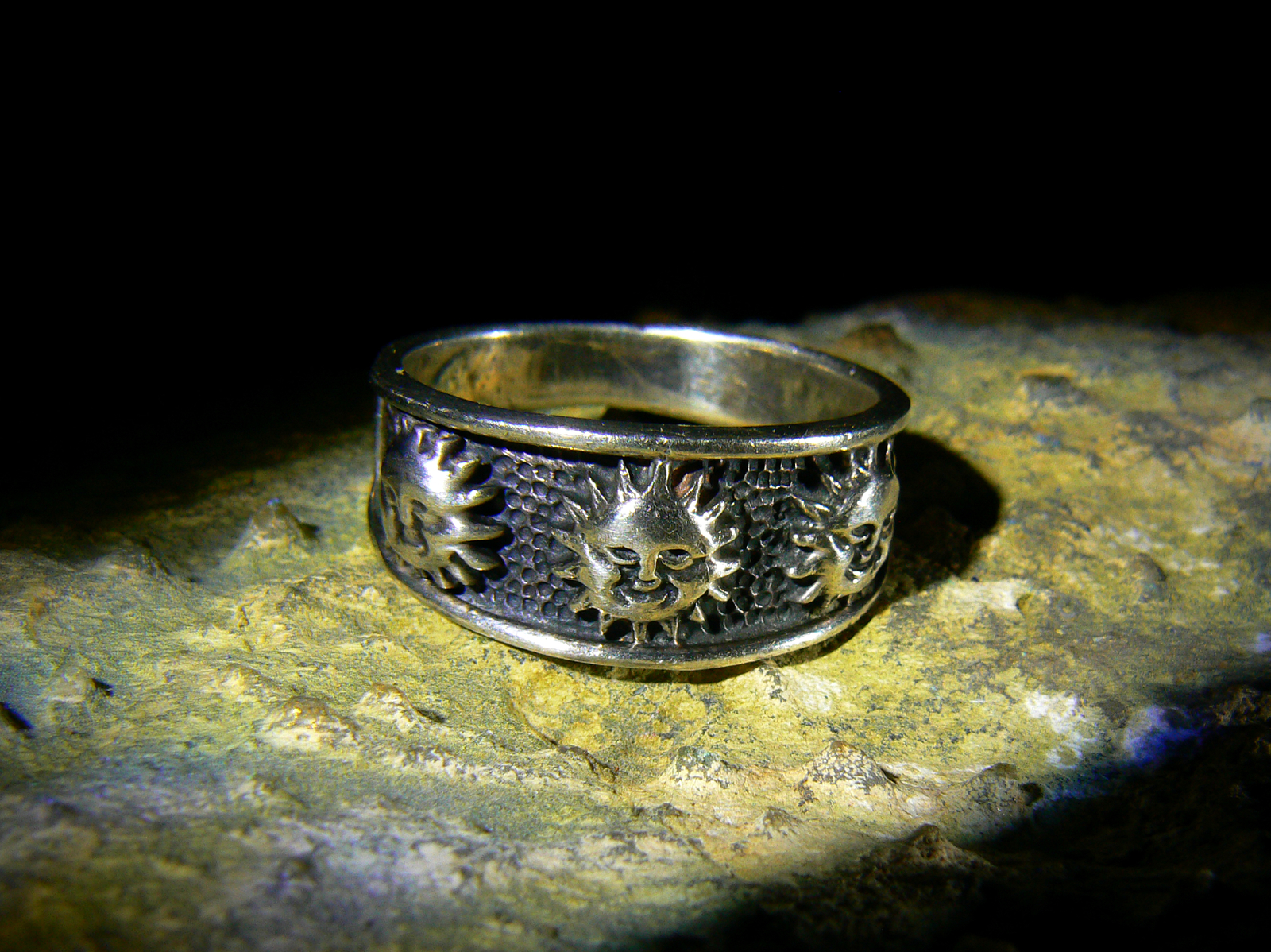 SILIBO ALCHEMICAL POWER SUN & WATER Antique Magickal Ring izida haunted no Djinn - $434.00