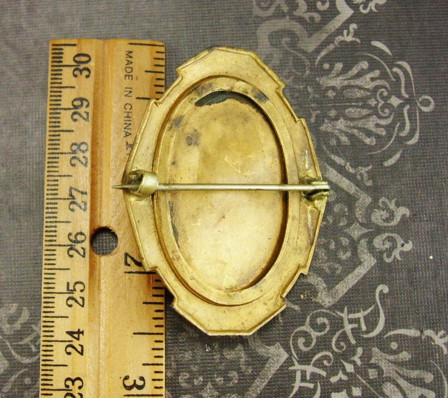 Antique coral cameo brooch Large setting with C clasp Cameos