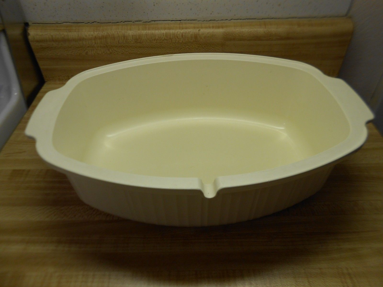 rubbermaid microwave cookware 4 qt oval dish and 46 similar items rubbermaid microwave cookware 4 qt oval dish and 46 similar items